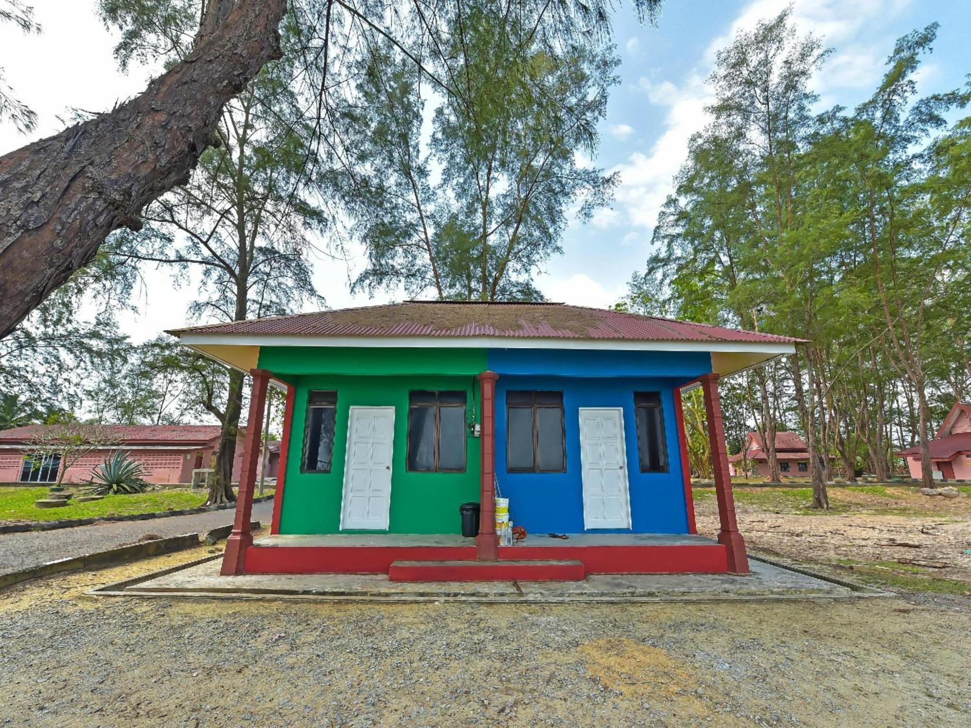 OYO 90103 Bbr Bari Beach Resort Kuala Terengganu Exterior foto